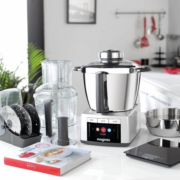 With over 12 automatic cooking programmes, this smart multi-cooker lets you cook everything from sauces to stews, cakes to ice cream in minutes. 